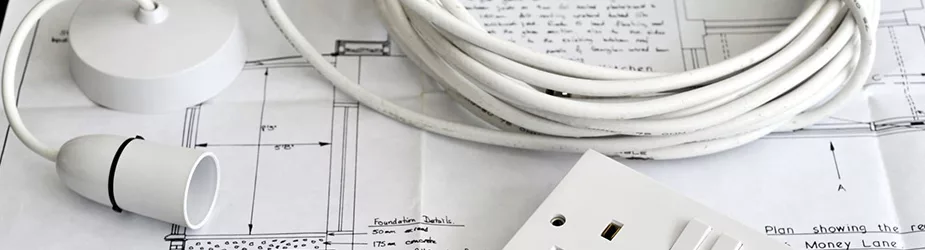 uk electrical cable plug and light