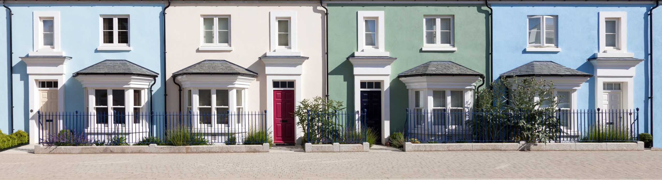 uk electrical cable plug and light