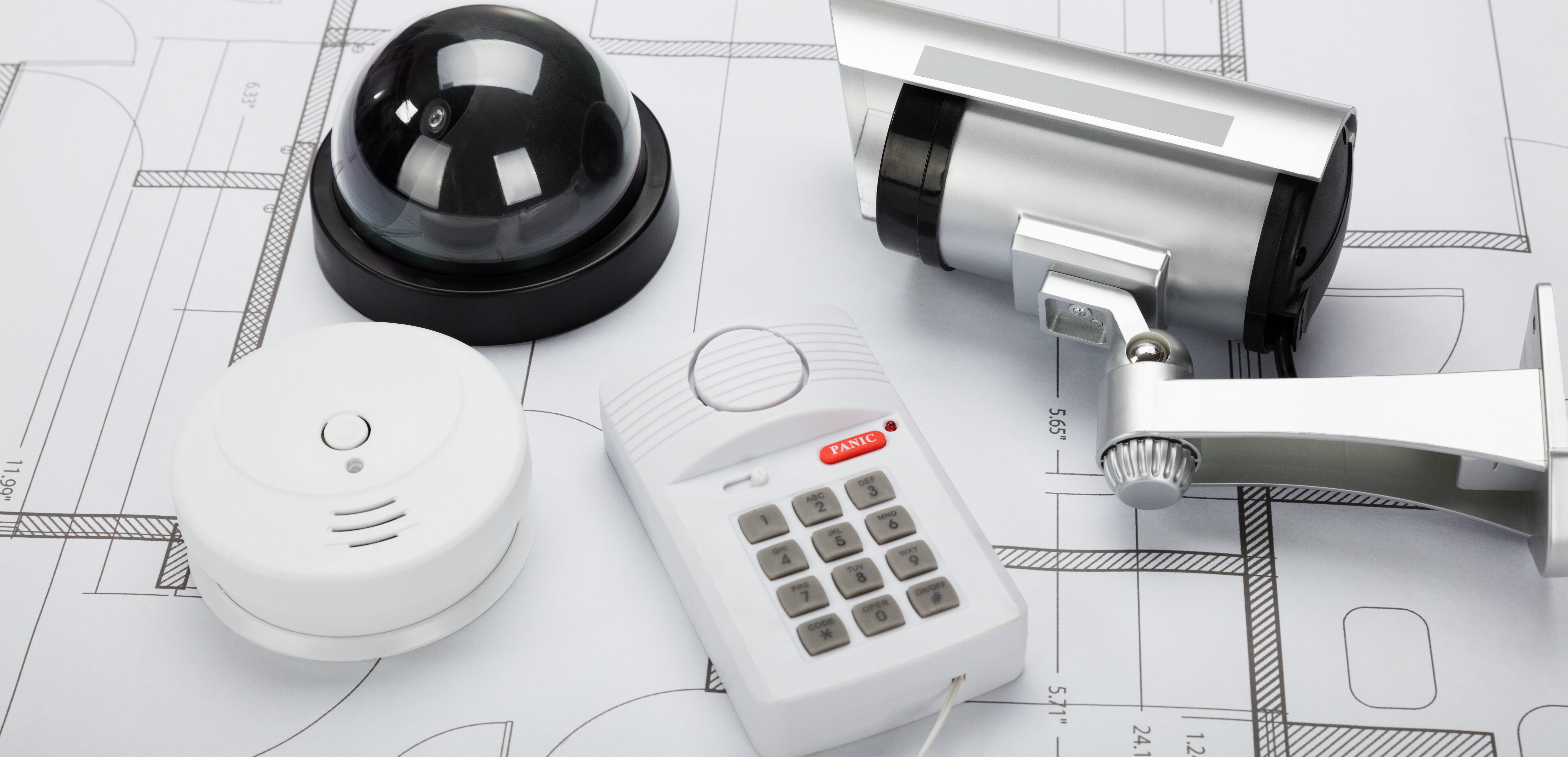 uk electrical cable plug and light